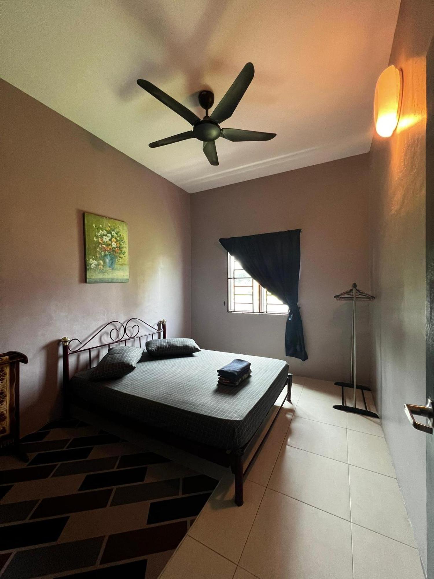 Taiping Homestay Husna Afina Экстерьер фото